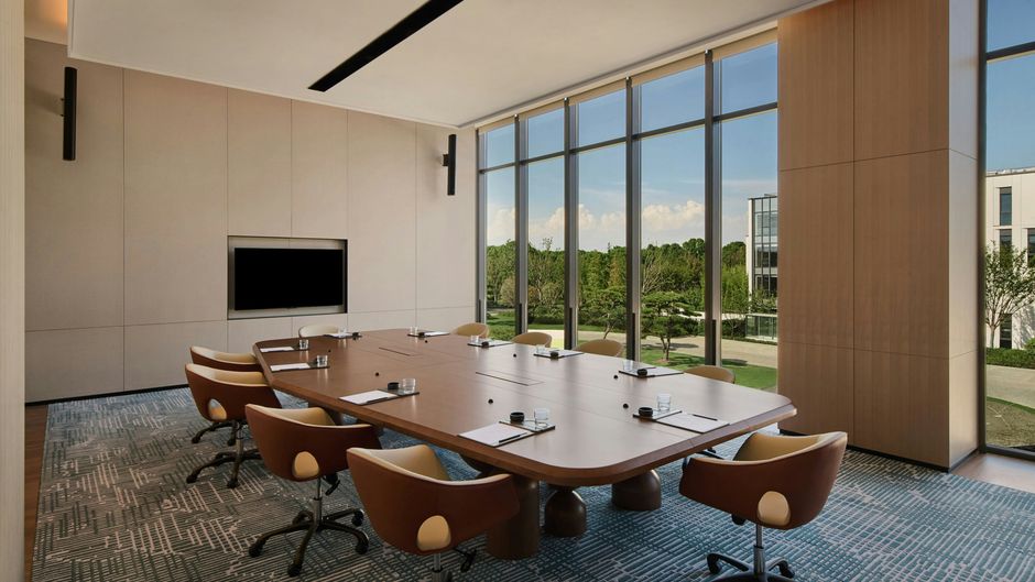 Suzhou Marriott Yangcheng Lake Meeting