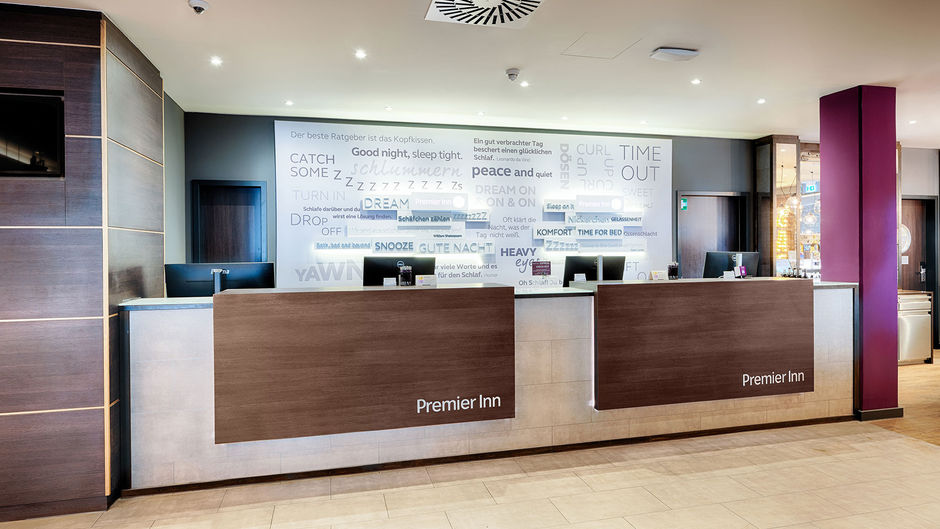 Premier Inn Berlin City South Lobby
