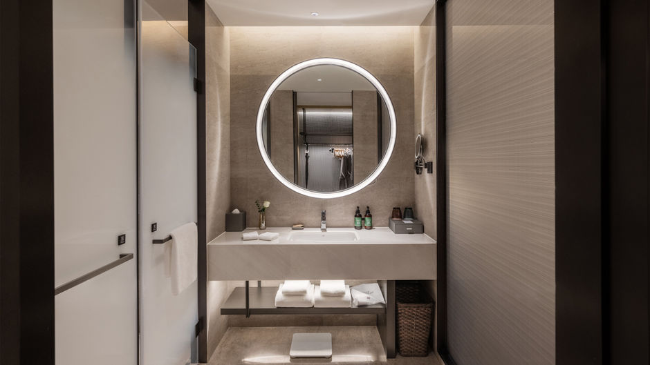 Crowne Plaza Binhai Room