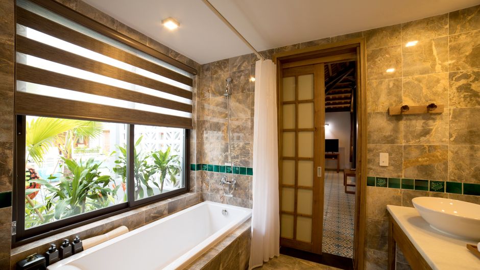 Pilgrimage Village, Hue Room