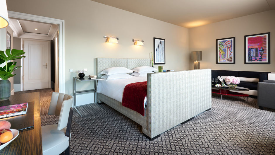 Hotel de Rome Room