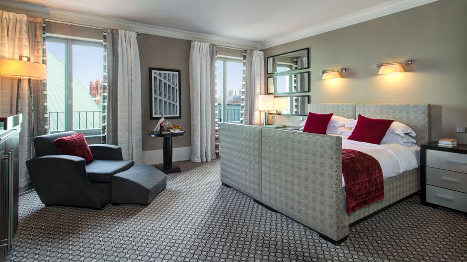 Hotel de Rome Room