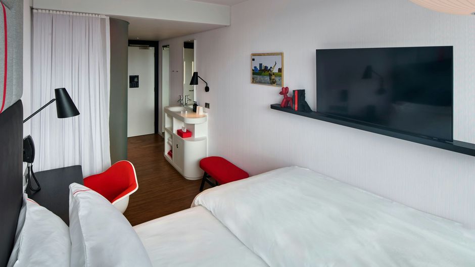 citizenM Copenhagen Radhuspladsen Hotel Room