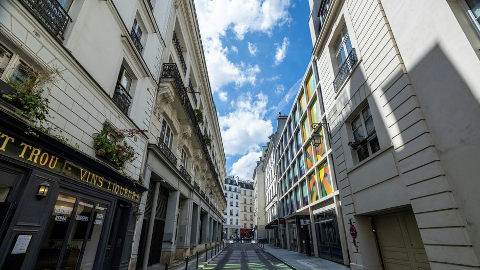 citizenM Paris Opera Hotel Exterior