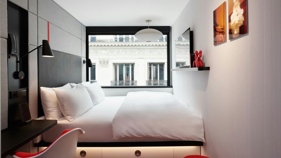 citizenM Paris Opera Hotel Room