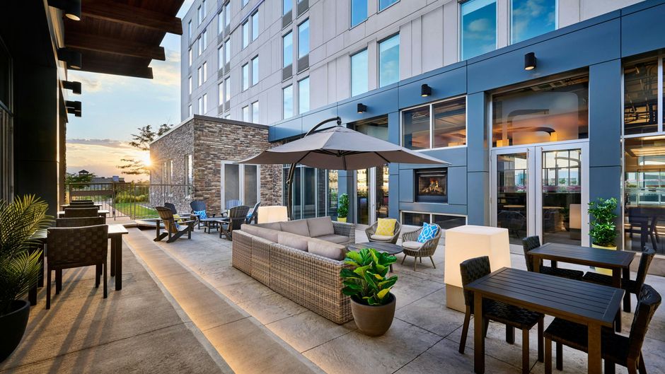 aloft Vaughan Mills Other