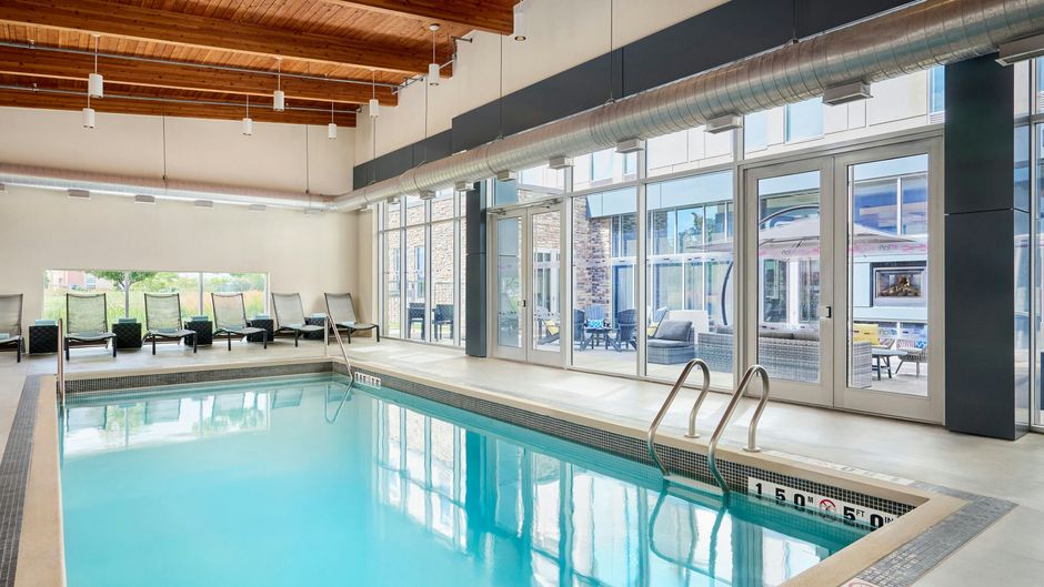 aloft Vaughan Mills Pool