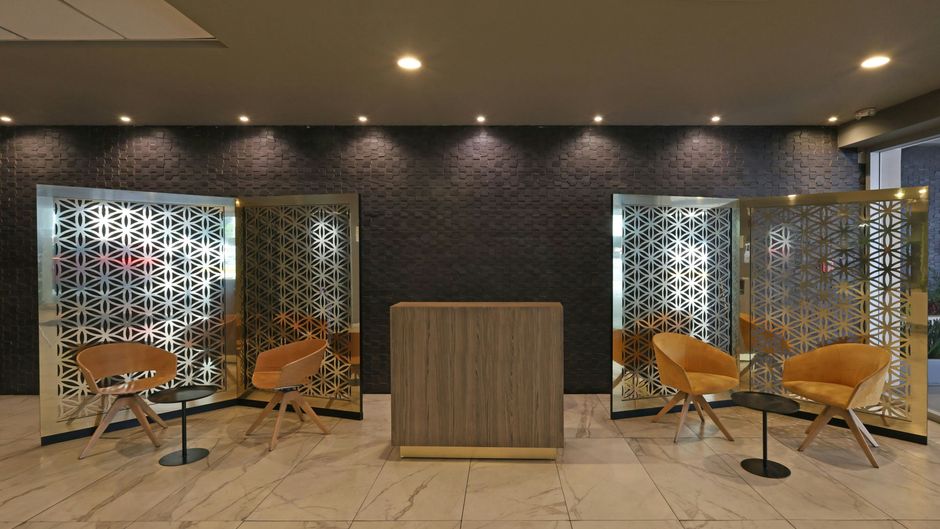 City Express Plus by Marriott Mundo E Lobby