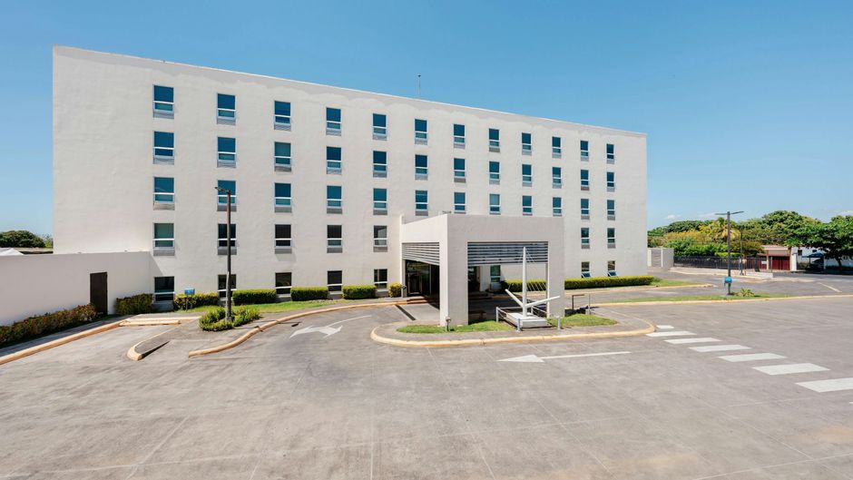 City Express by Marriott Managua Exterior