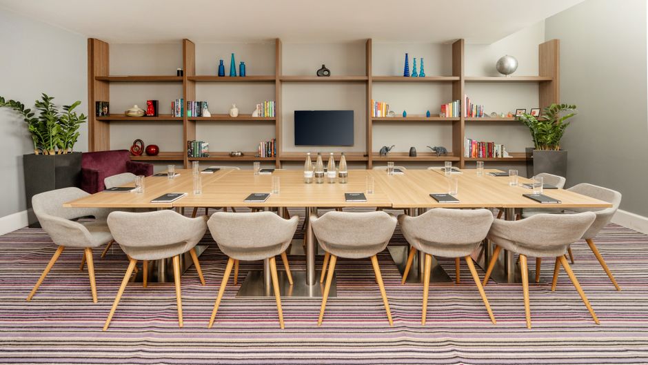 Staybridge Suites Birmingham Meeting