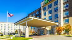 Holiday Inn Express & Suites Toledo West