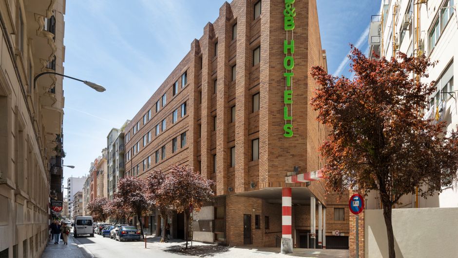 Hotel Zaragoza Royal Exterior
