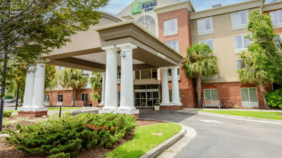 Holiday Inn Express/Suites Charleston-N
