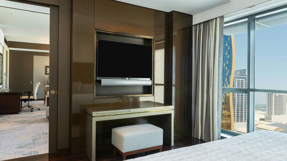 Le Meridien City Centre Bahrain Suite