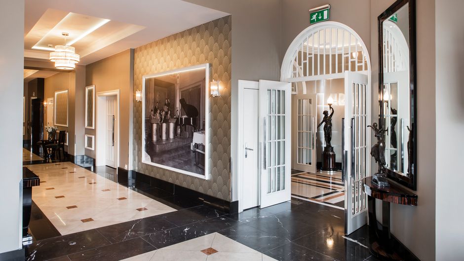 Hotel Borg Lobby