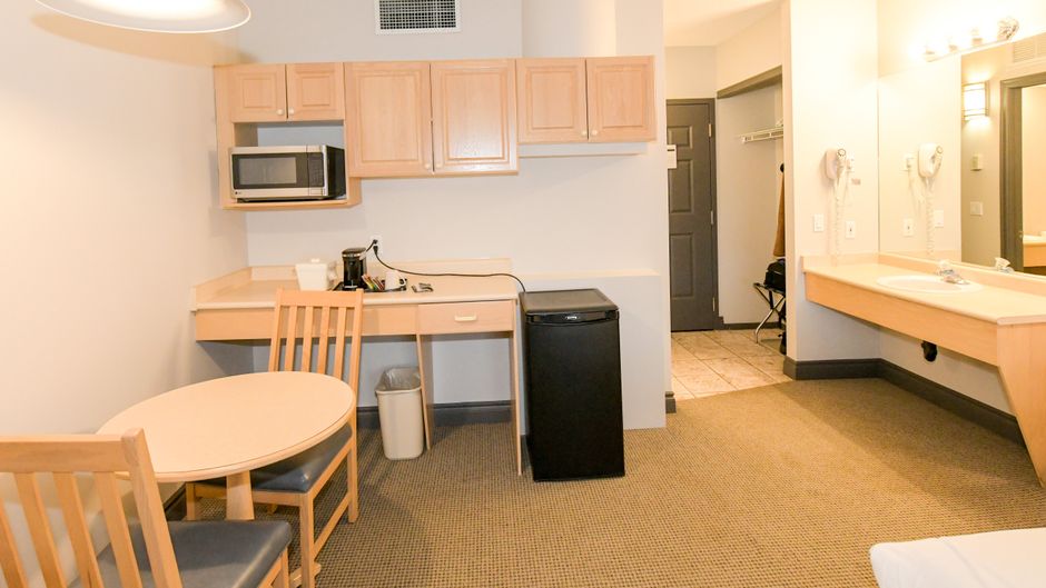 Prime Hotel Fort McMurray Room