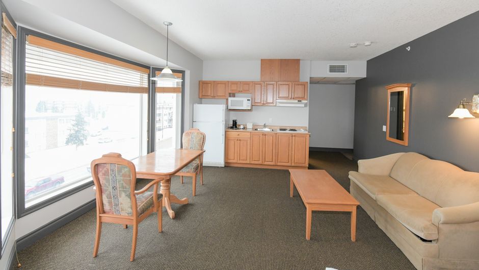 Prime Hotel Fort McMurray Room