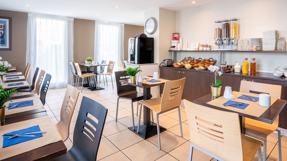 Sejours & Affaires Le Clos Beaumois Restaurant
