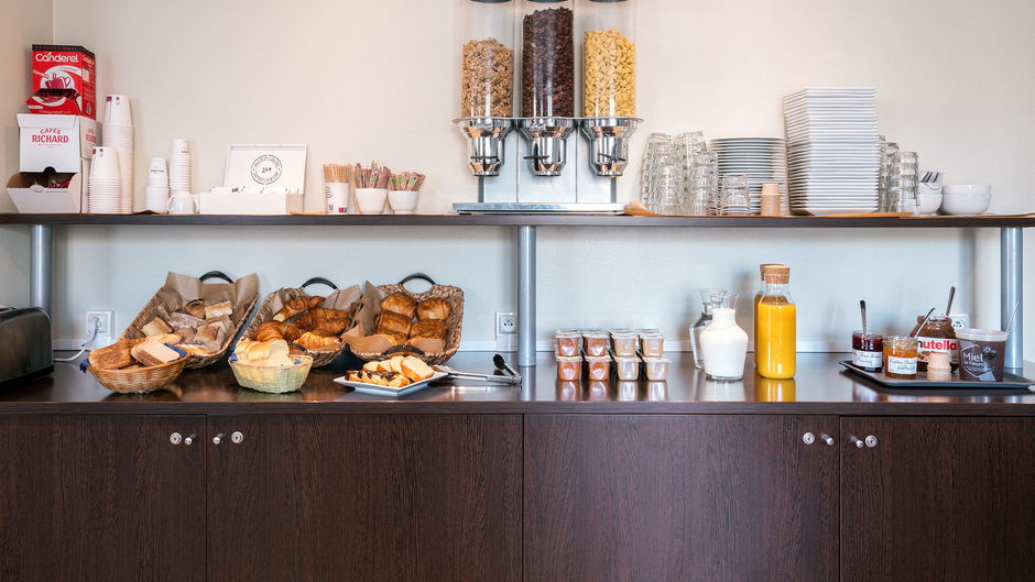 Sejours & Affaires Le Clos Beaumois Restaurant