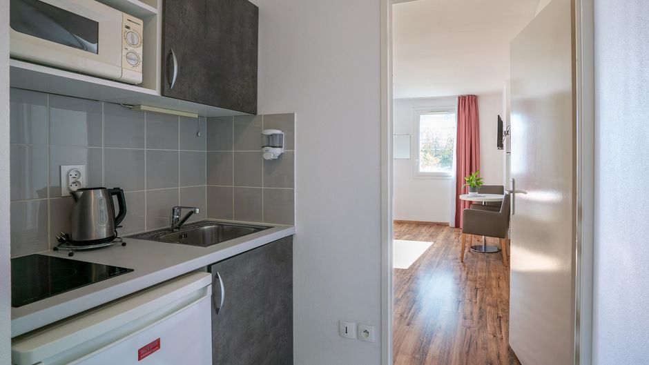 Sejours & Affaires Le Clos Beaumois Room