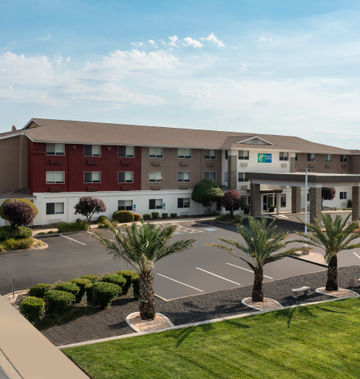 Holiday Inn Express Redding North