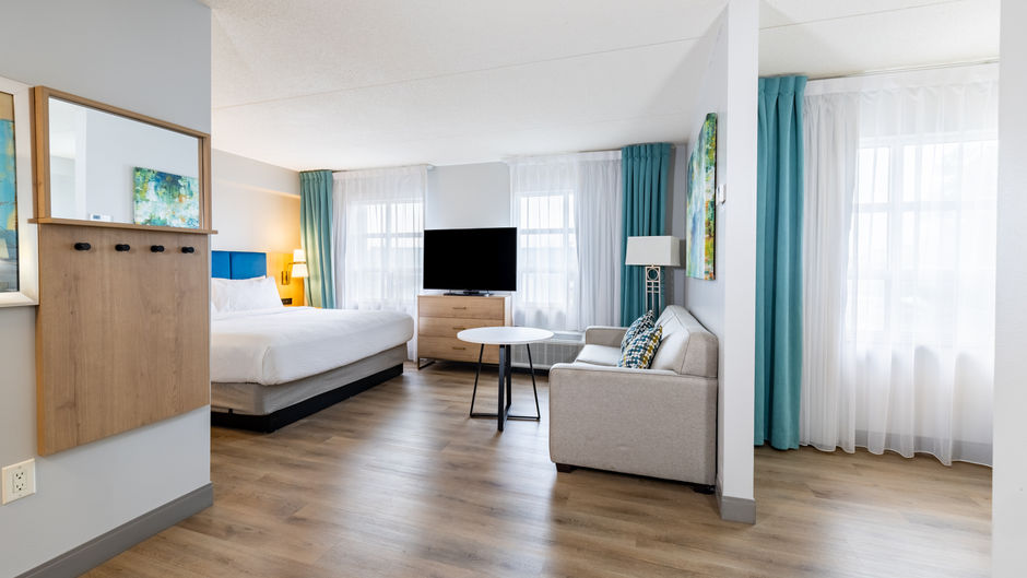 Staybridge Suites Suite