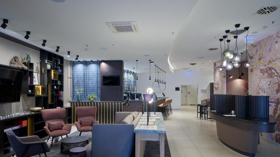 Premier Inn Wuerzburg Lobby
