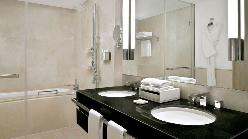JW Marriott Hotel Marina Room
