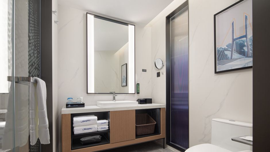 Hampton by Hilton Hotan Room