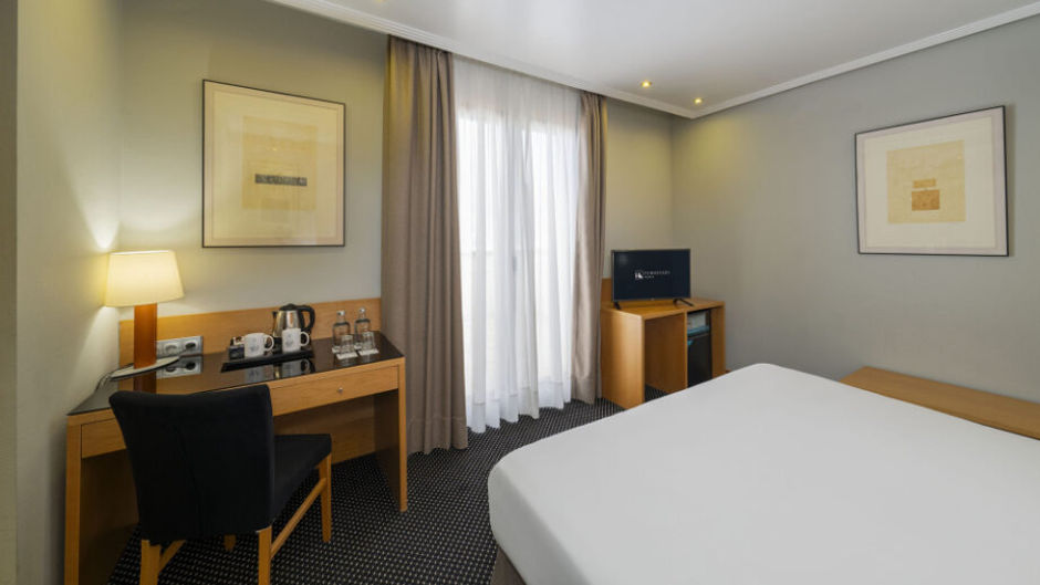 Eurostars Rey Alfonso X Room