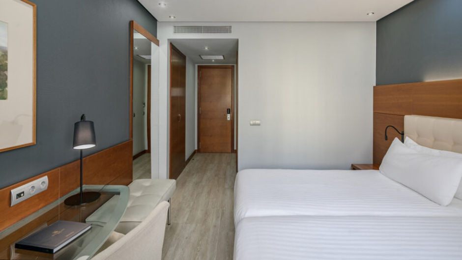 Dorma Coliseum Room