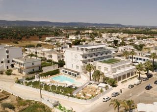 Bianco Riccio Suite Hotel