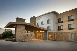 Fairfield Inn & Suites Lincoln Southeast