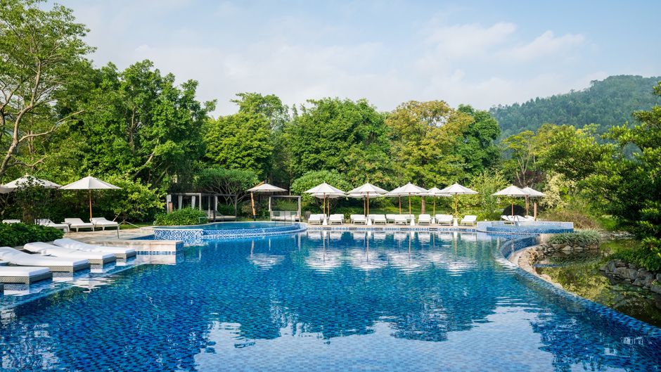 New World Qingyuan Hotel Pool