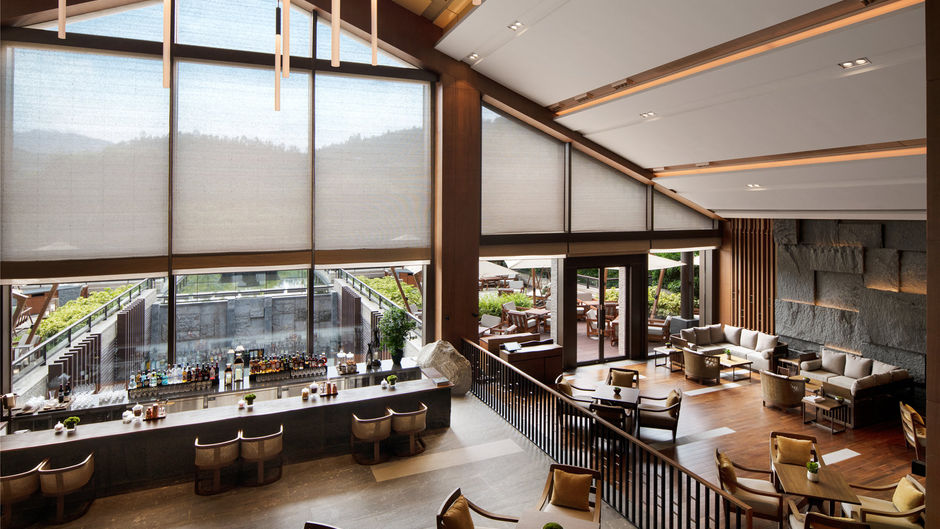 New World Qingyuan Hotel Lobby