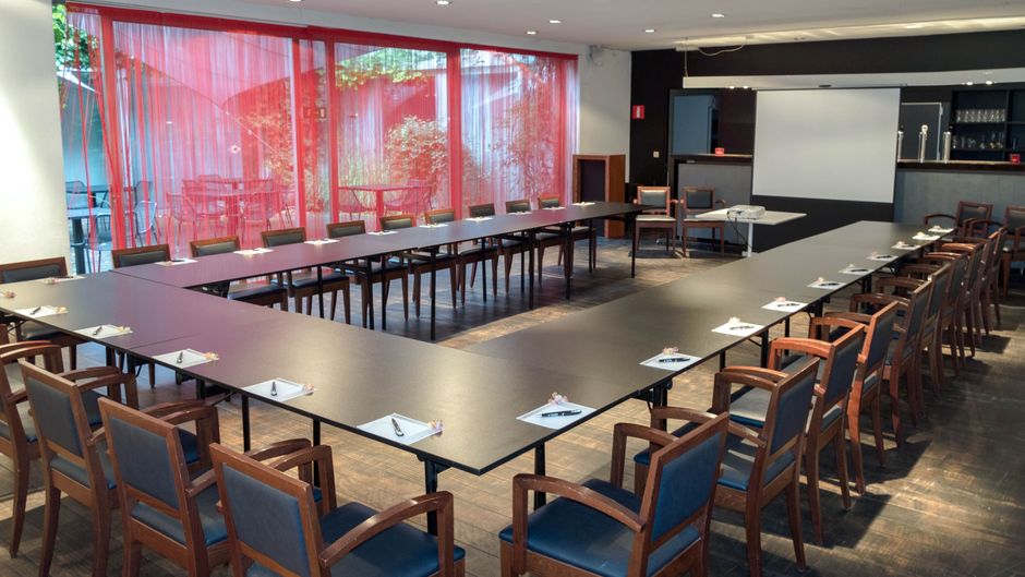 Hotel Corbie Mol Meeting