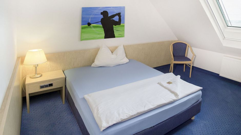 Fairway Hotel Room