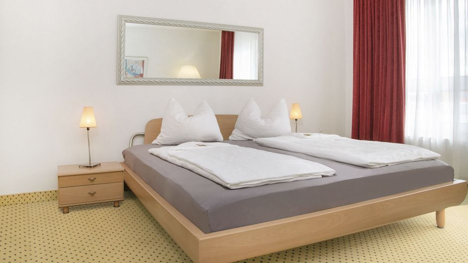 Fairway Hotel Room
