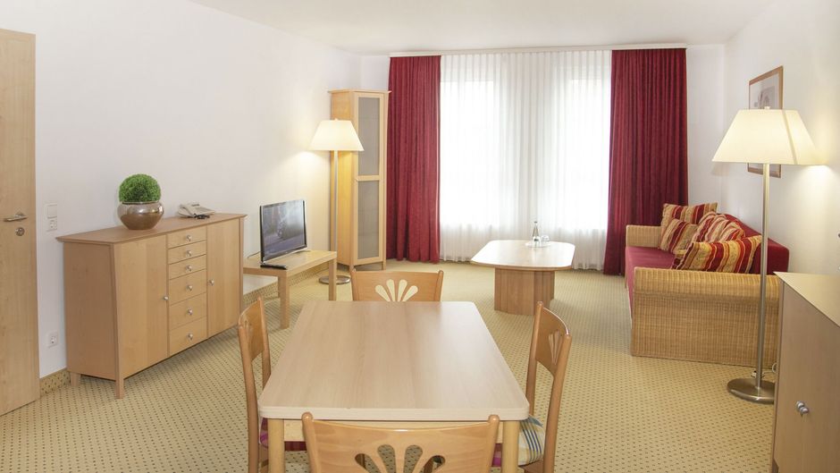 Fairway Hotel Room