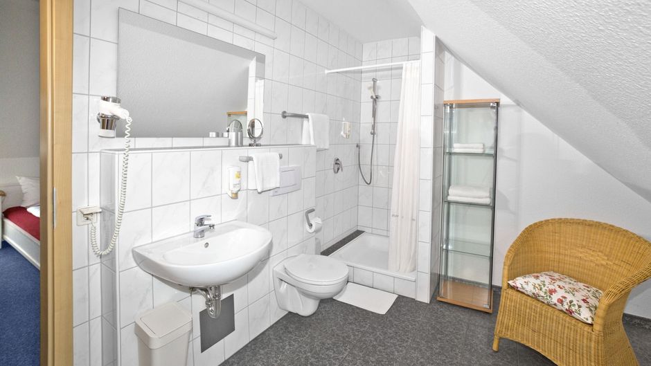 Fairway Hotel Room