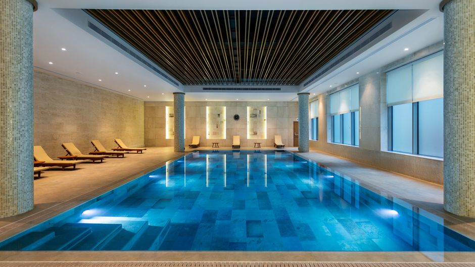Holiday Inn Baku Pool