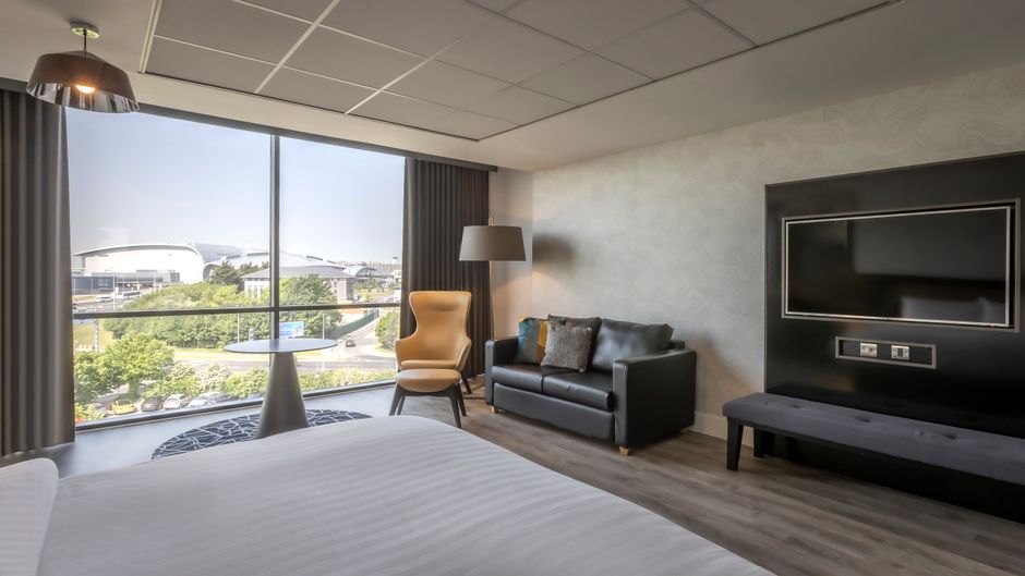 Clayton Hotel Dublin Airport Central Suite