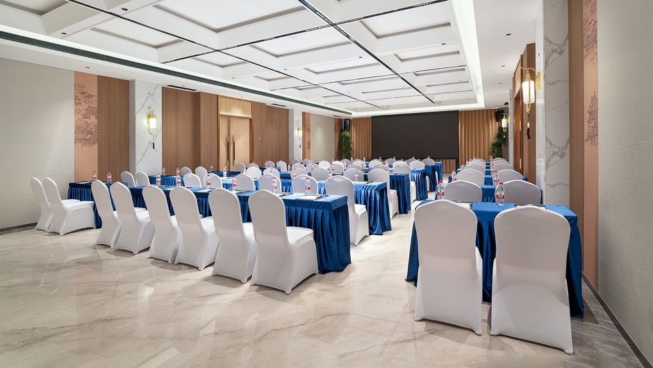 Holiday Inn Exp Sanhe Meeting