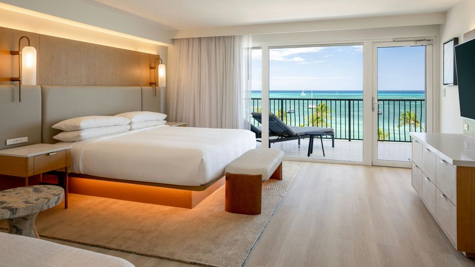 Aruba Marriott Resort & Stellaris Casino Room