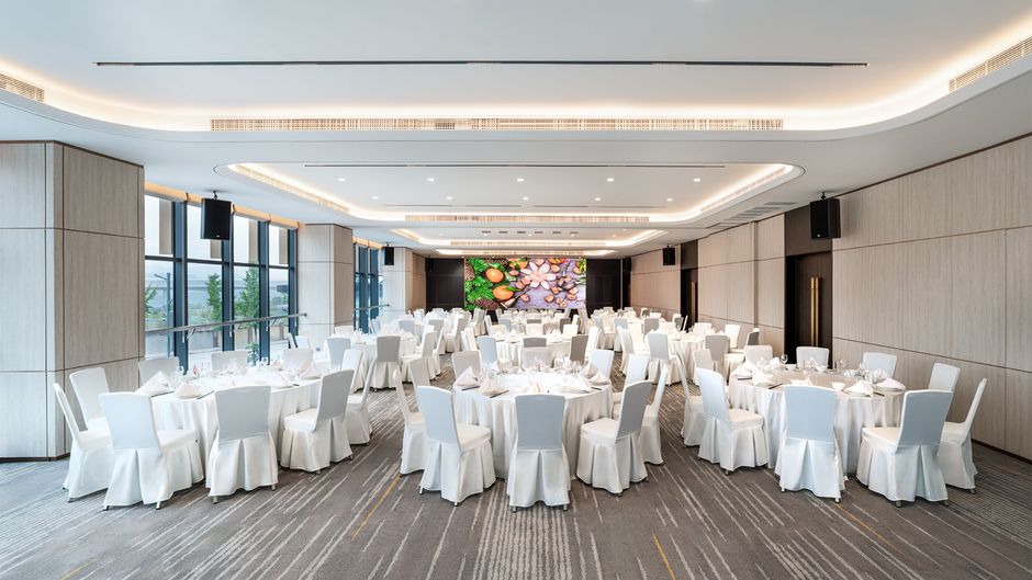 Holiday Inn Exp Liangjiang Yufu Ballroom