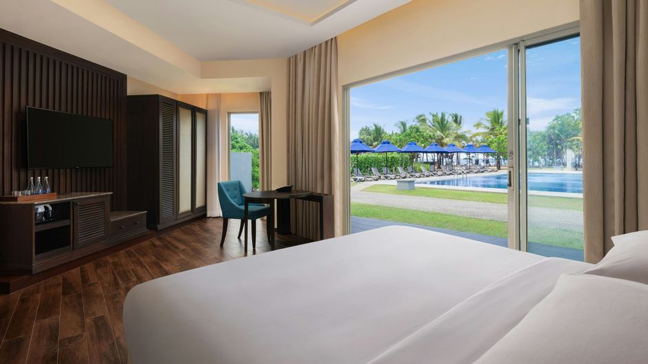 Sheraton Kosgoda Turtle Beach Resort Suite