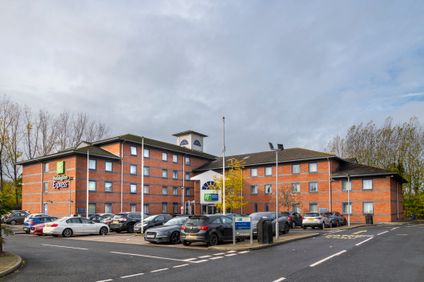 Holiday Inn Express Droitwich Spa