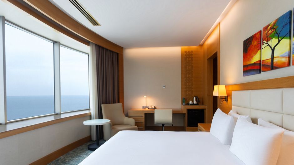 Holiday Inn Baku Room