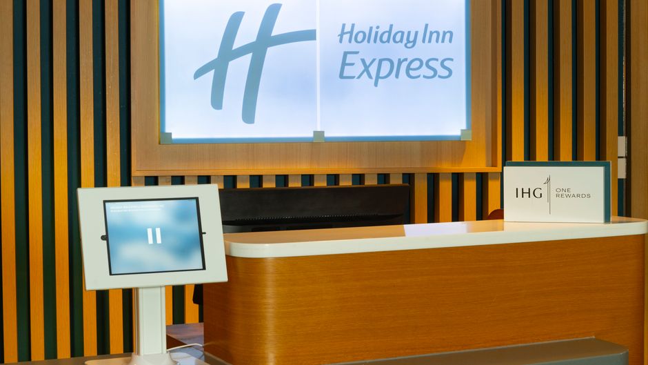 Holiday Inn Express Birmingham NEC Exterior