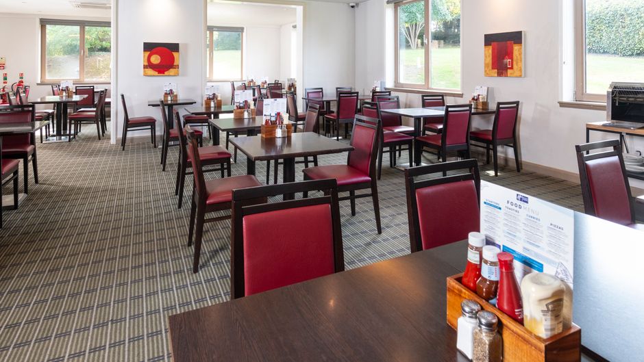 Holiday Inn Express Dartford Bridge Restaurant